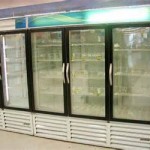 Glss door refrigerated display cabinet